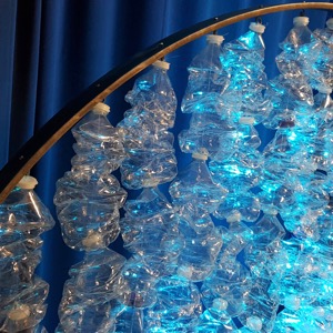Sculpture bouteilles recyclées